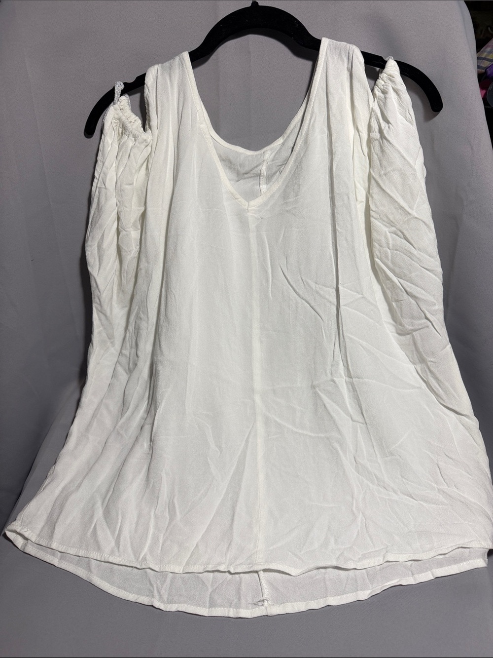 Juicy Couture White Cold-Shoulder V-Neck Blouse
